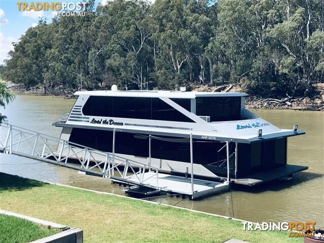 Murray River Houseboat 'Livin' the Dream'