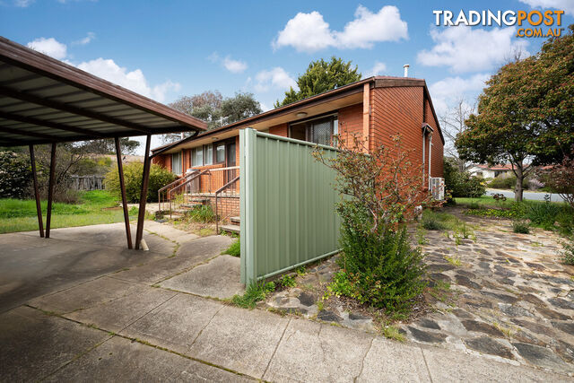 93 Canopus Crescent GIRALANG ACT 2617 - photo 1 of 12