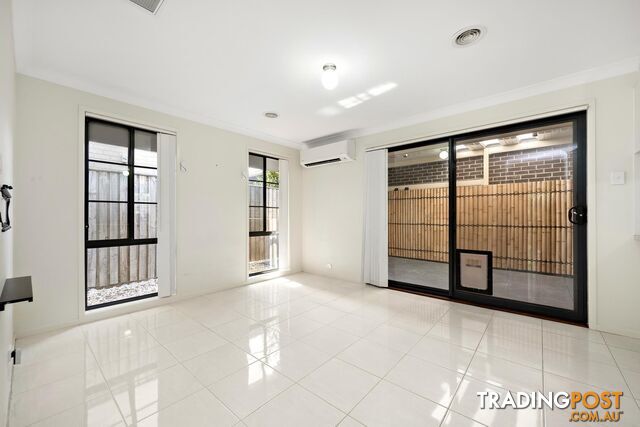 11 Syddall Street BONNER ACT 2914 - photo 5 of 15