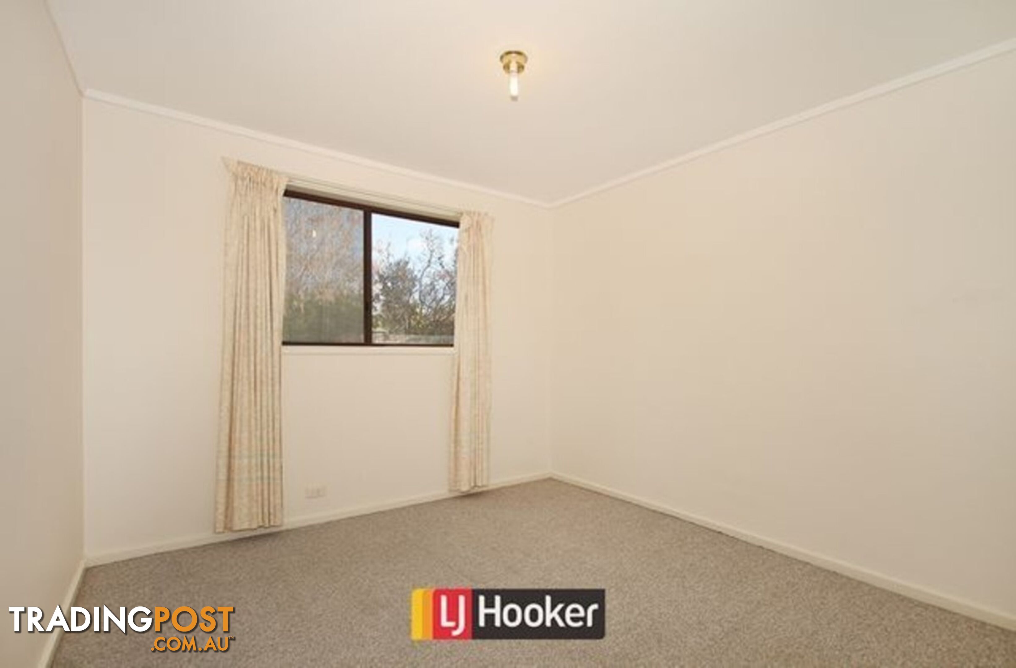 8 Weaver Place CHARNWOOD ACT 2615