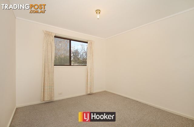 8 Weaver Place CHARNWOOD ACT 2615