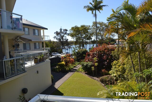 6 71 Bradman Avenue MAROOCHYDORE QLD 4558