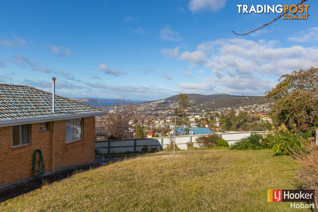 12 Danval Place WEST HOBART TAS 7000