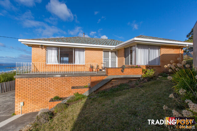 12 Danval Place WEST HOBART TAS 7000