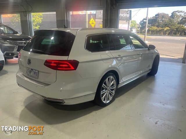2018 VOLKSWAGEN PASSAT 206TSI R-LINE B8 WAGON - photo 2 of 5