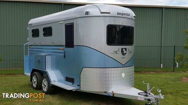 Imperial 2 Horse Angle Load Classic Camper
