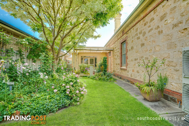 20 Hill Street Victor Harbor SA 5211