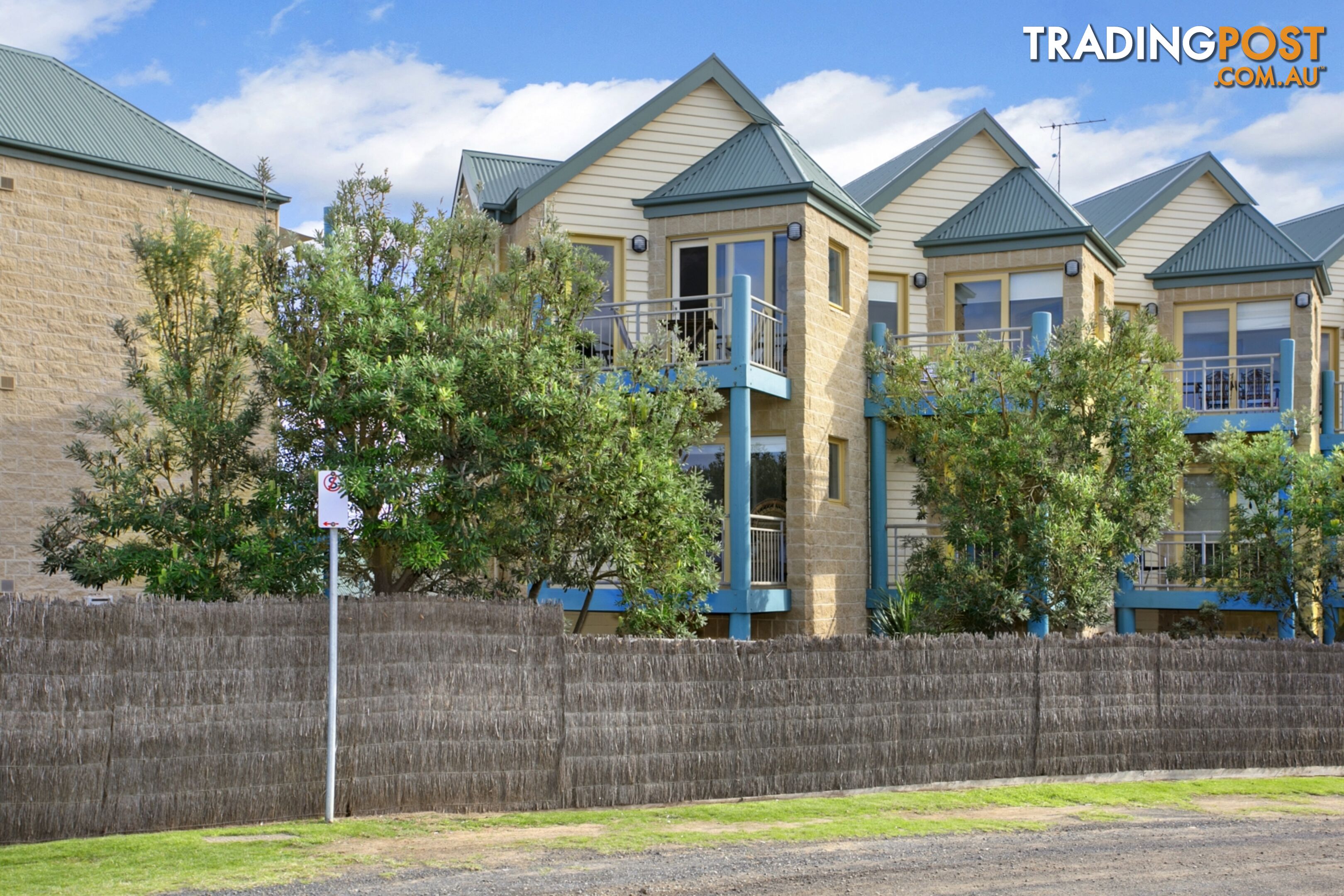 8 5-7 The  Esplanade OCEAN GROVE VIC 3226