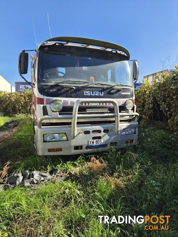 2001 Isuzu Giga Crane Truck