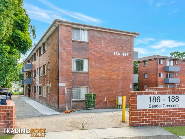 Unit 13/186-188 Sandal Crescent CARRAMAR NSW 2163
