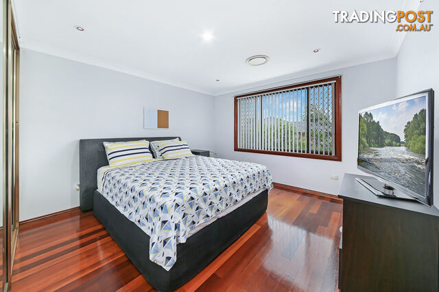 5 Moonbi Close GREENFIELD PARK NSW 2176