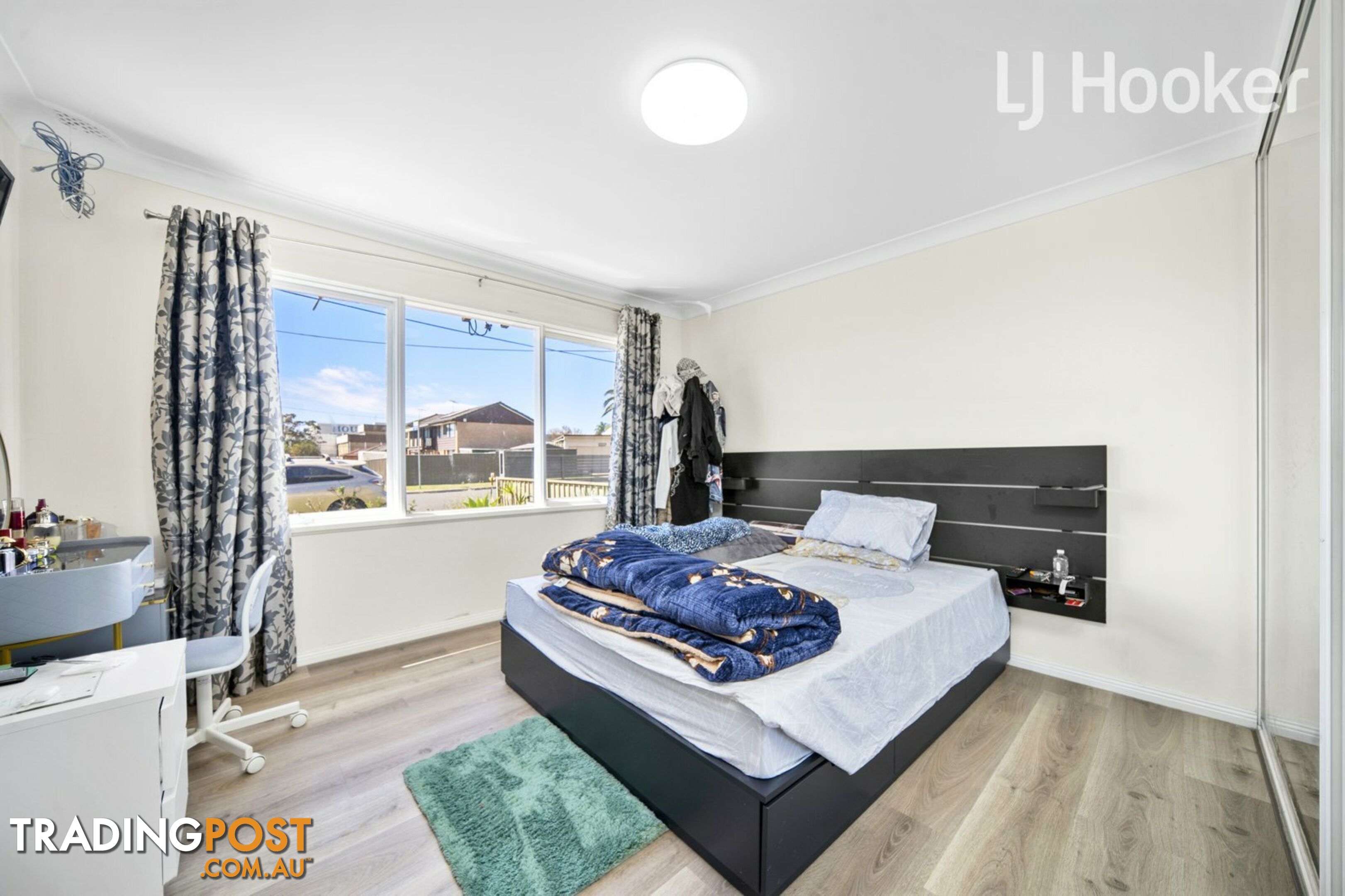 16 YOUNG ST MOUNT PRITCHARD NSW 2170