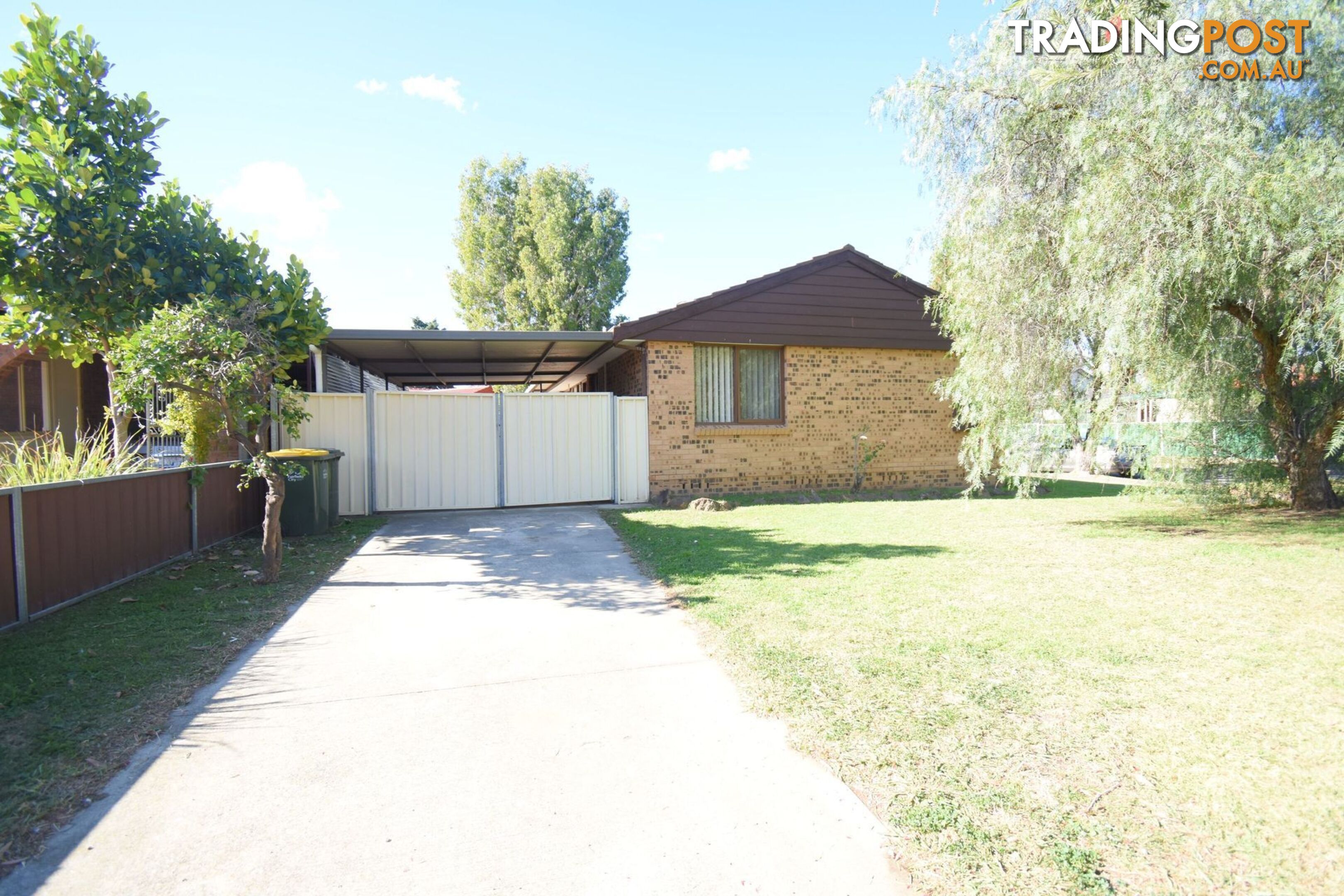 1 Merri Place ST JOHNS PARK NSW 2176