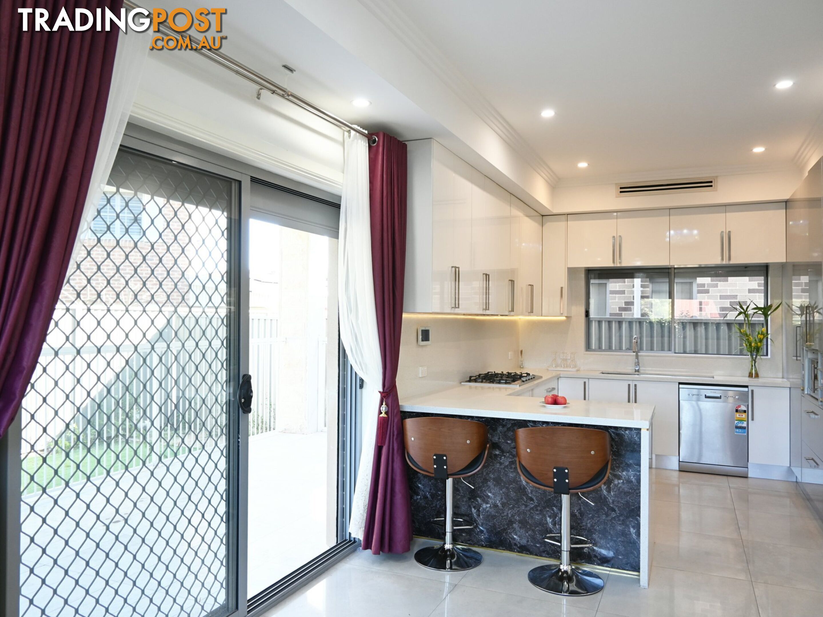 1 Newham Pl CHIPPING NORTON NSW 2170