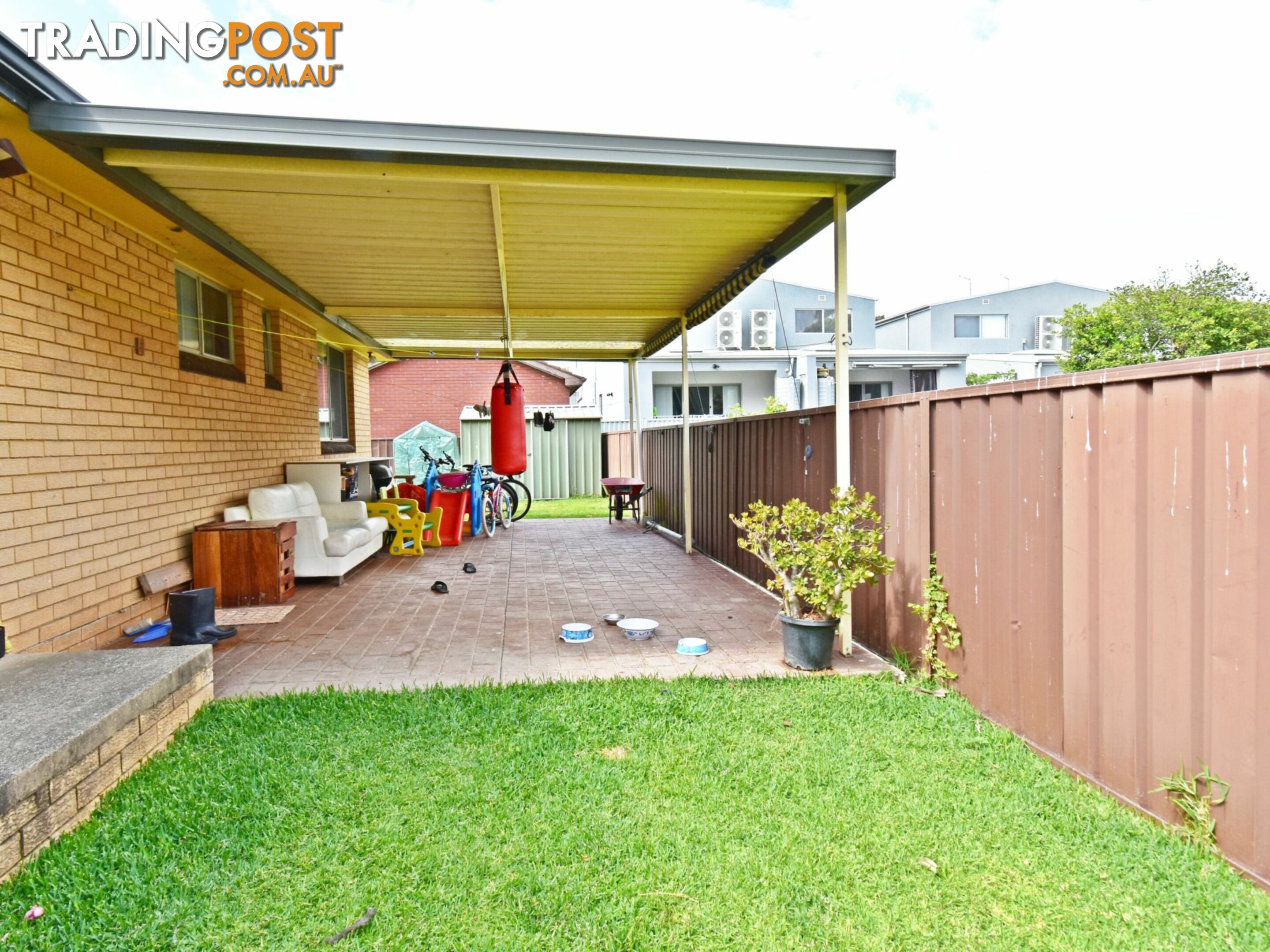 1 GLADSTONE ST CANLEY HEIGHTS NSW 2166