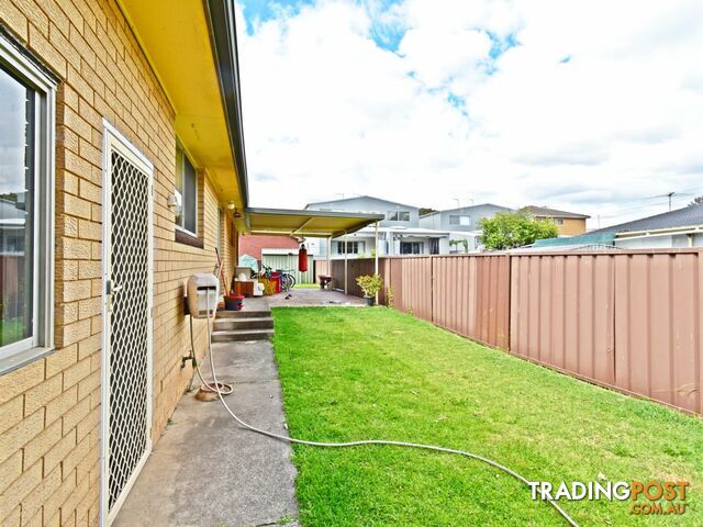 1 GLADSTONE ST CANLEY HEIGHTS NSW 2166