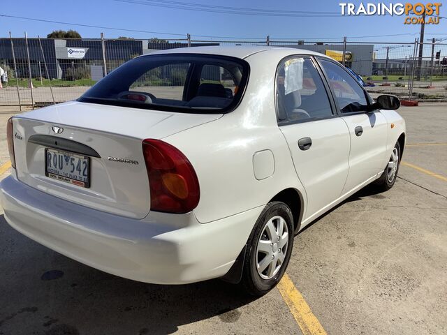 2002 Daewoo Lanos Sedan Automatic