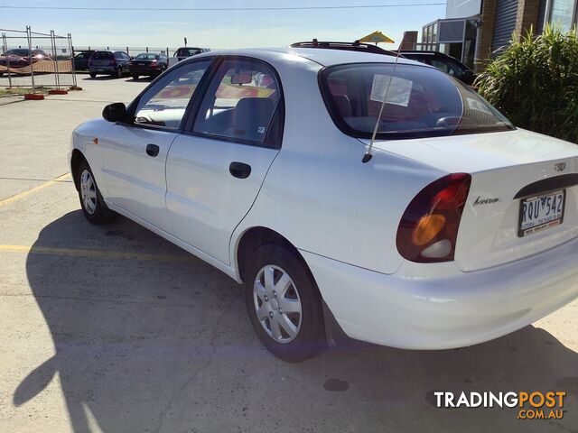 2002 Daewoo Lanos Sedan Automatic