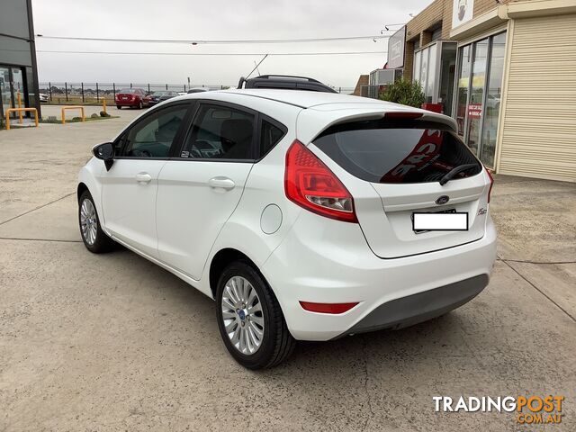 2011 Ford Fiesta WT LX Hatchback Manual - photo 5 of 10