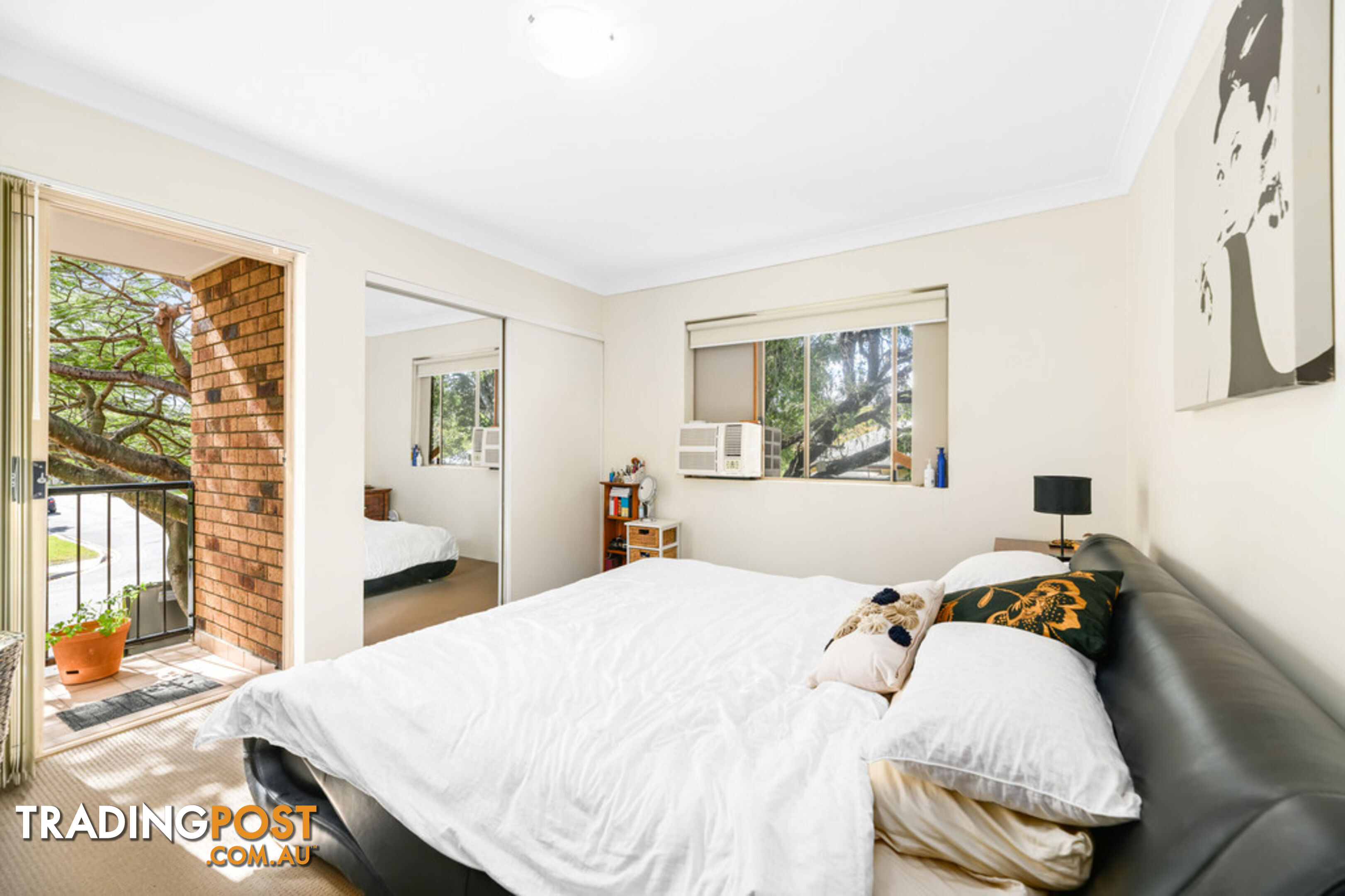 2/12 Gainsborough Street MOOROOKA QLD 4105