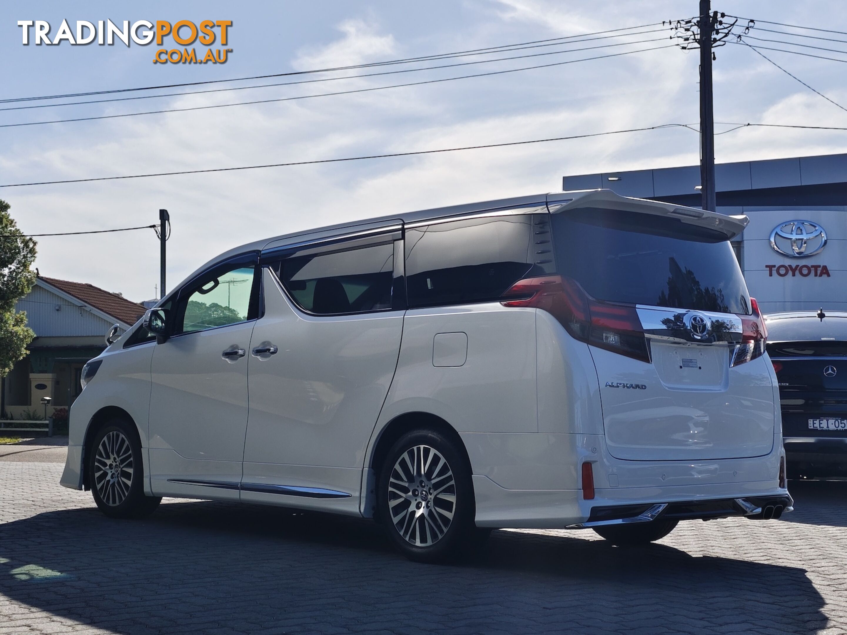 2017 Toyota Alphard 