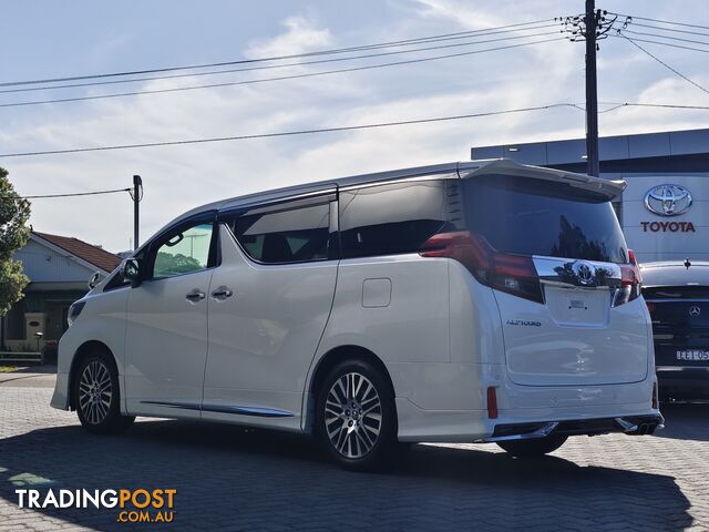 2017 Toyota Alphard 