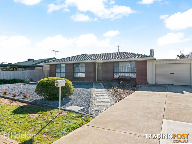 13 Kensington Way BURTON SA 5110