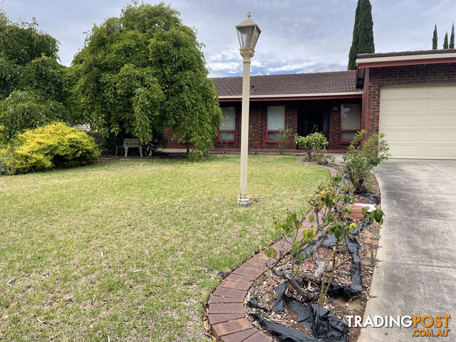 6 Philip Court ROSTREVOR SA 5073