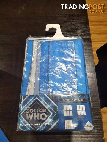 Doctor Who - TARDIS Shower Curtain - photo 2 of 2