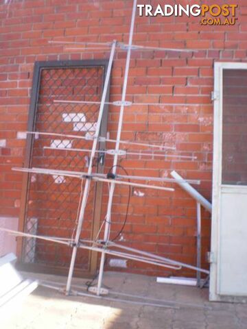 TV ANTENNA, ROOF AERIALS X (4) -- REDUCED PRICE - photo 2 of 4