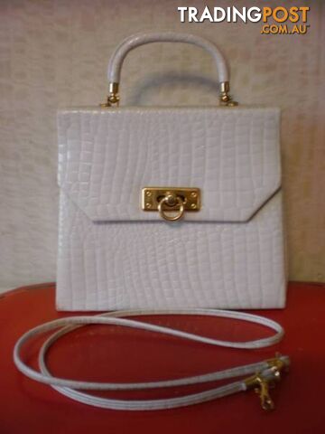HANDBAGS & CLUTCH BAGS -- REDUCED PRICE