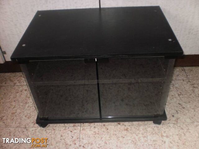 TV ENTERTAINMENT / DISPLAY UNITS X CHOICE OF (5) -- REDUCED PRICE - photo 5 of 9