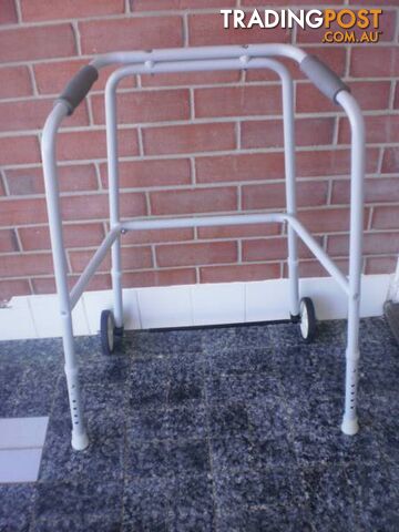MOBILITY AIDS FOR ELDERLY -- WHEEL CHAIR, WALKER, ROLLATOR, SHOWE - photo 4 of 8