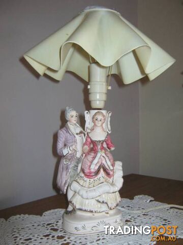 LAMPS, LIGHTS, SHADES, GLOBES, CHANDELIERS - photo 2 of 10