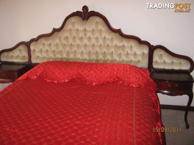 VINTAGE KING / QUEEN BED HEAD WITH (2) BEDSIDE TABLES