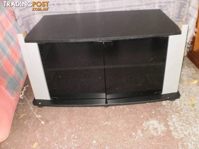 TV ENTERTAINMENT/ DISPLAY UNITS X CHOICE OF (4) -- REDUCED PRICE - photo 2 of 7
