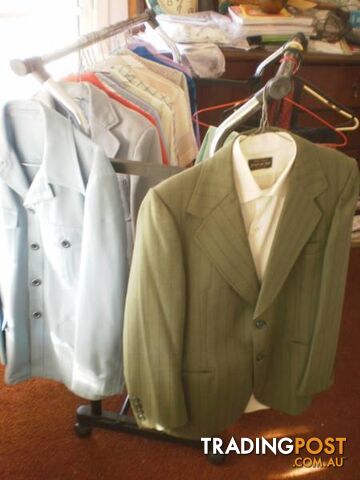 MENS CLOTHING -- SUITS, JACKETS, TROUSERS, SHIRTS, TIES, BELTS - photo 5 of 10