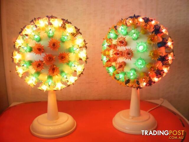 TABLE LAMPS, LIGHTS, SHADES, GLOBES - photo 4 of 10