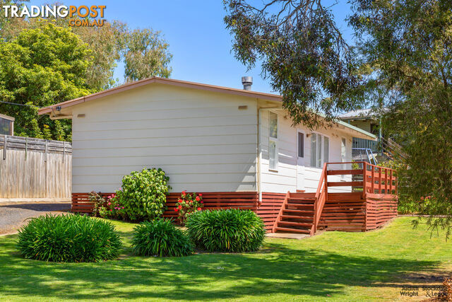 22 Raywood Avenue Cowes VIC 3922