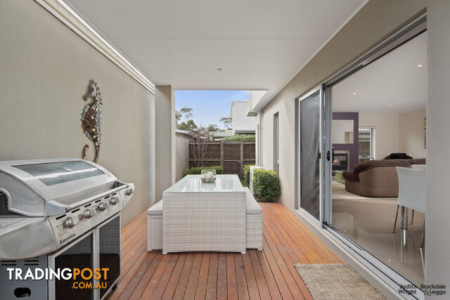 1 24 Redwood Drive Cowes VIC 3922