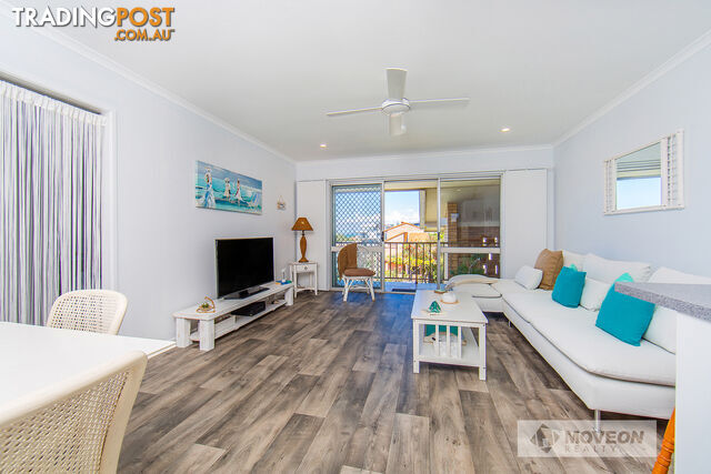 6 8 ELLEN ST WOODY POINT QLD 4019