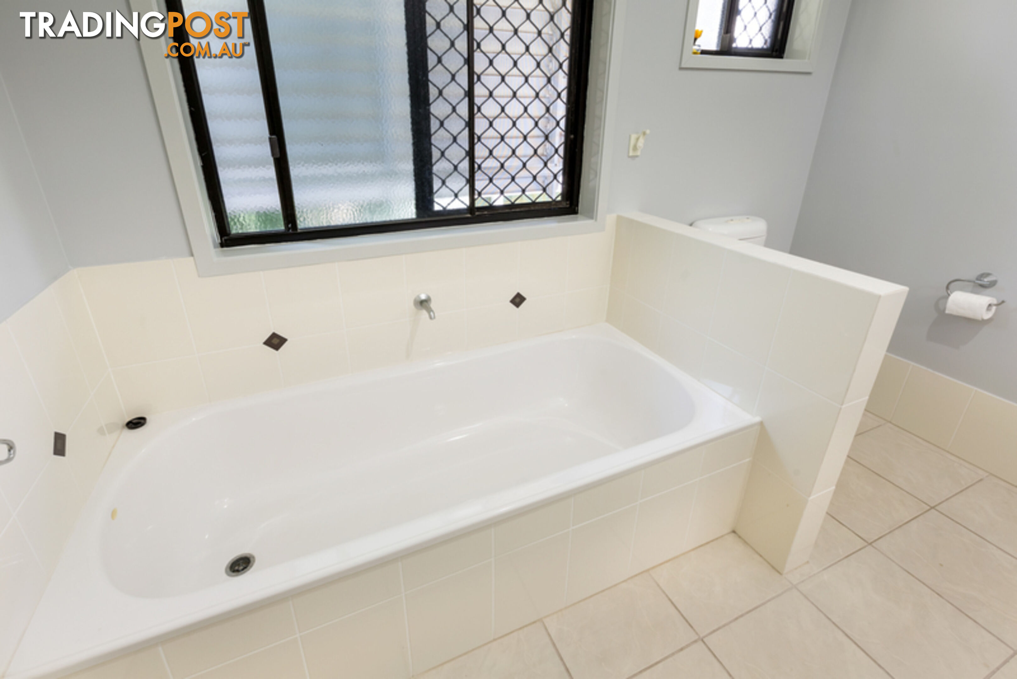 45 COLLINS STREET WOODY POINT QLD 4019