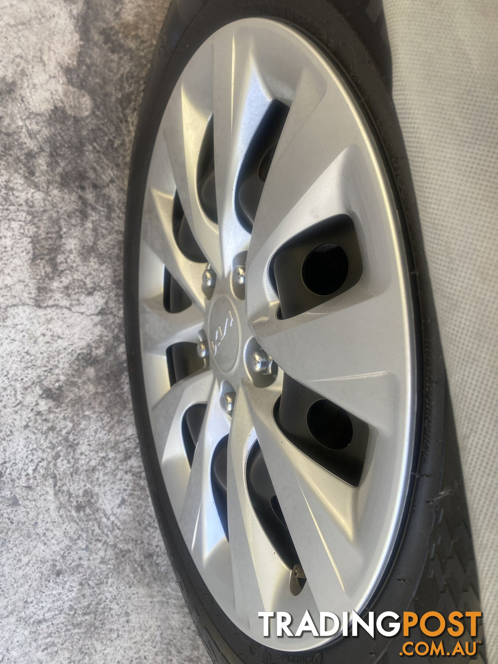 Kia cerato wheels