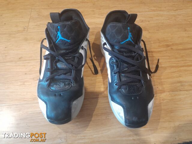 NIKE AIR JORDAN 39 BASKETBALL SHOES WHITE RUNNERS TRAINERS SIZE UK10 MALVERN...