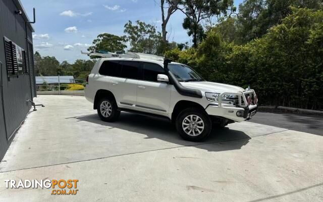 2016 TOYOTA LANDCRUISER   WAGON