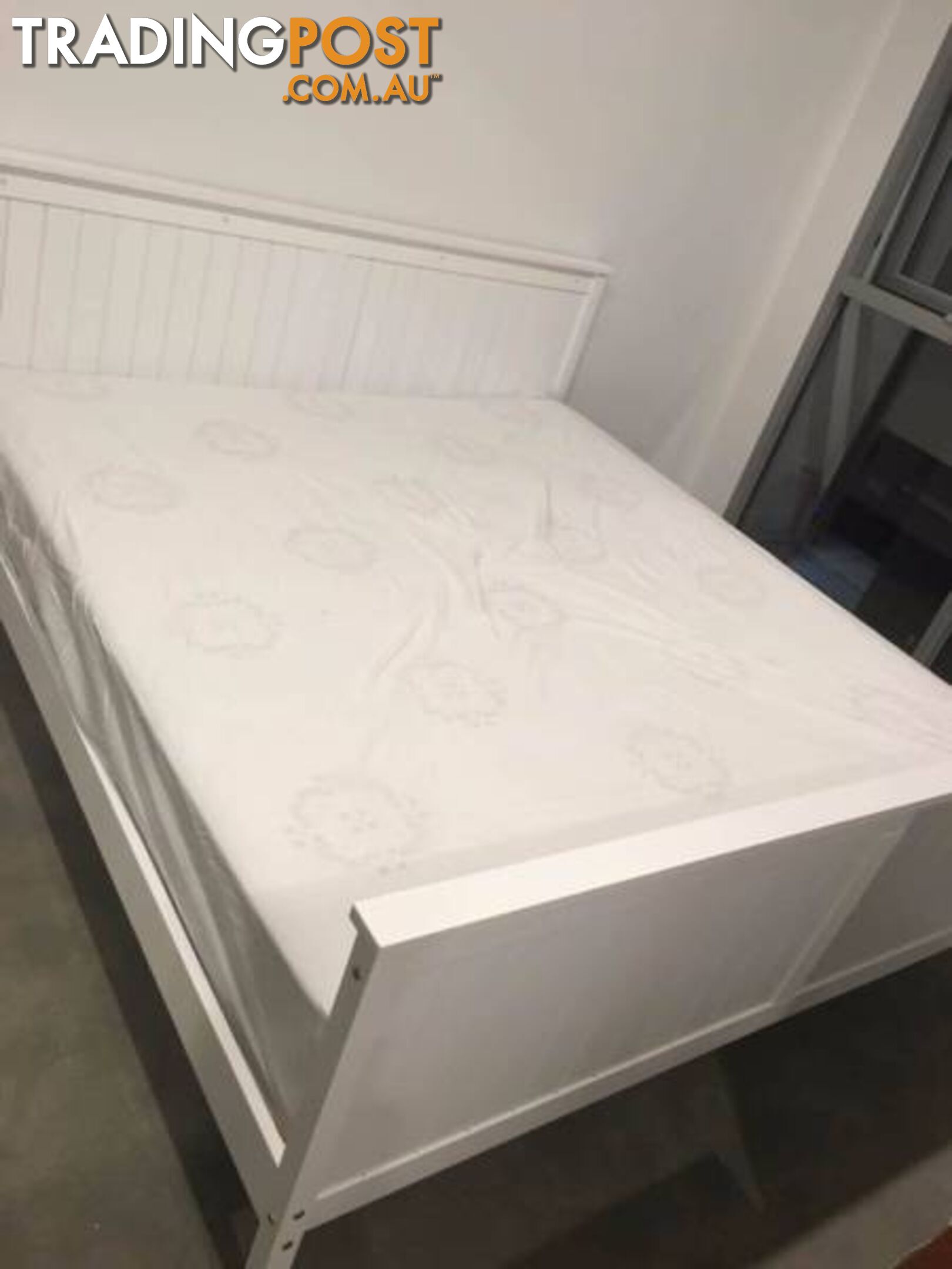 Clearance !! Brand New all sizes Solid Pine Wood white Bed Frame