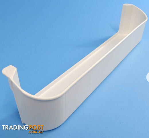 DOMETIC FRIDGE DOOR SHELF UPPER / MIDDLE. 2932576016 700-03426