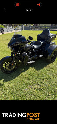 2025 Harley-Davidson Tri Glide Ultra 114 (FLHTCUTG)