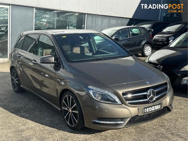 2012 MERCEDES-BENZ B200 BE 246 5D HATCHBACK