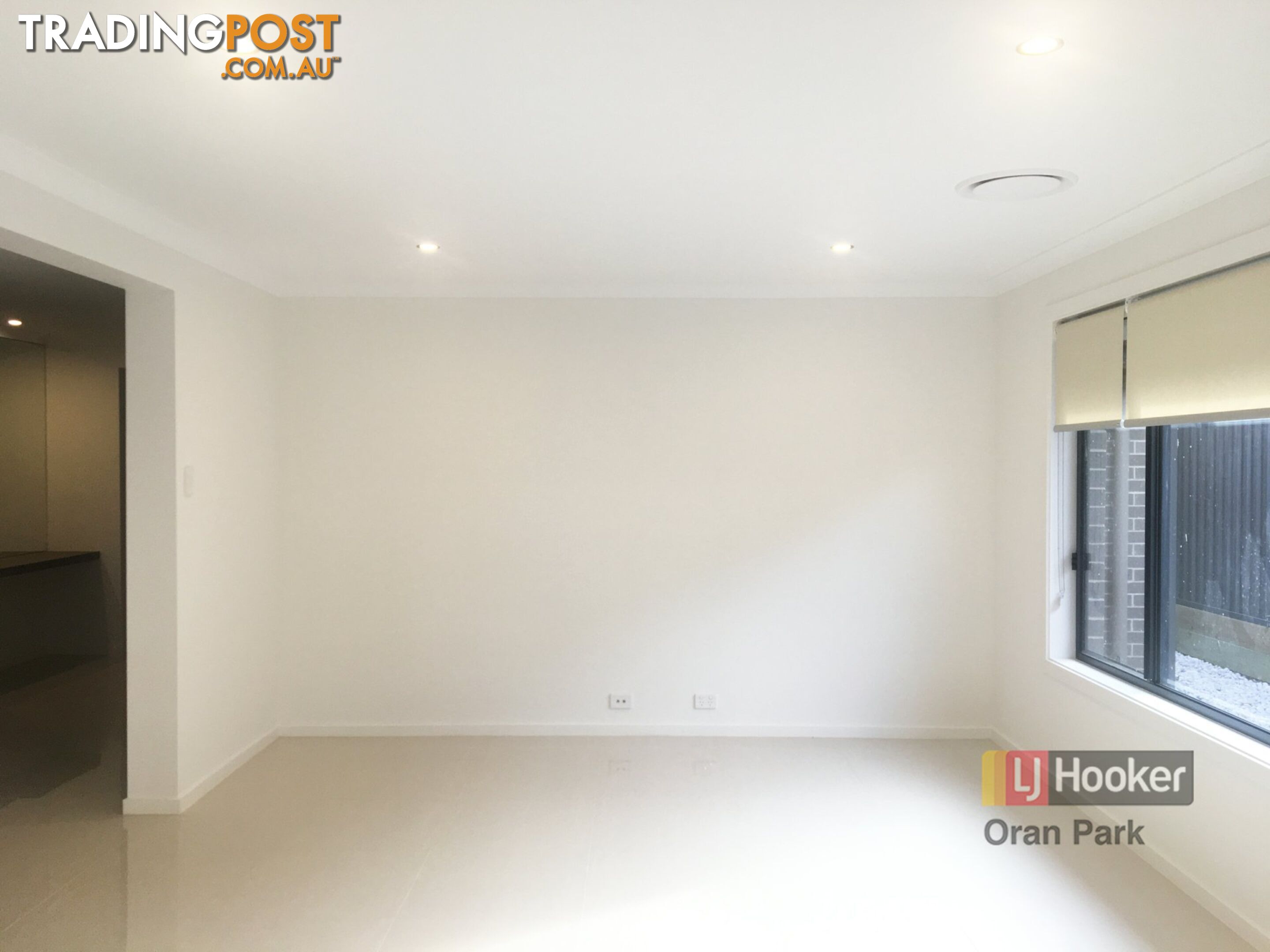 11 Hinton Loop ORAN PARK NSW 2570